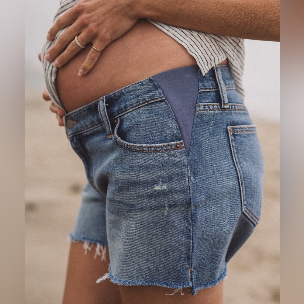 NWT HATCH Cut Off Maternity Short in Indigo, never worn